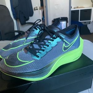 Nike zoomx vaporfly next%